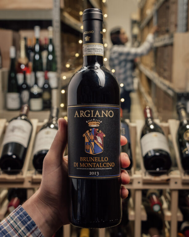 Conheça o vinho italiano eleito o melhor do mundo em 2023 